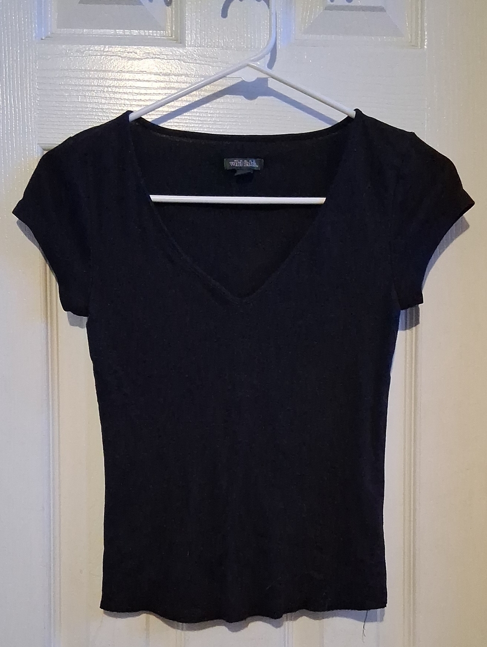 Wild Fable Black V-Neck Crop Tee